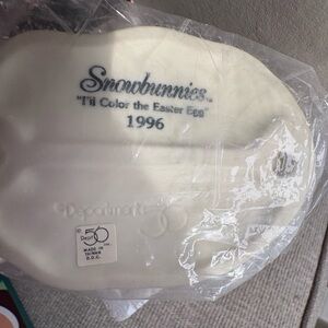 1996 Department 56 Snowbunnies Easter Figurine with original box
